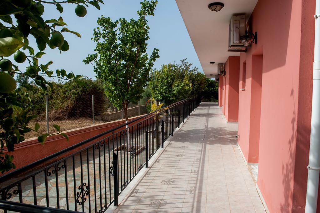 Paradise Studios Svoronata Luaran gambar