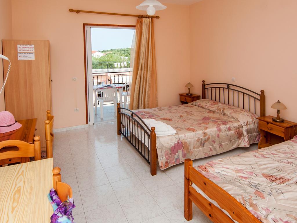 Paradise Studios Svoronata Luaran gambar
